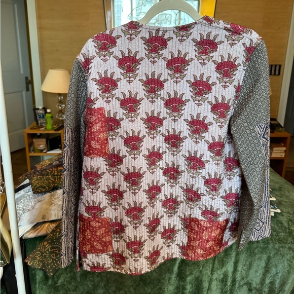 Reversible Quilted Patchwork Printed Jacket - Picture 2 of 4